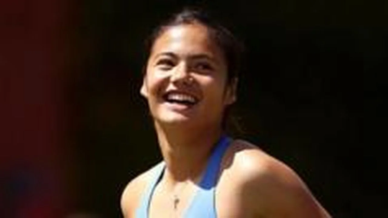 2026赛季拉杜卡努女王杯草地首秀直落两盘获胜数据趋势对比揭示温网备战进 - WorldCupChina